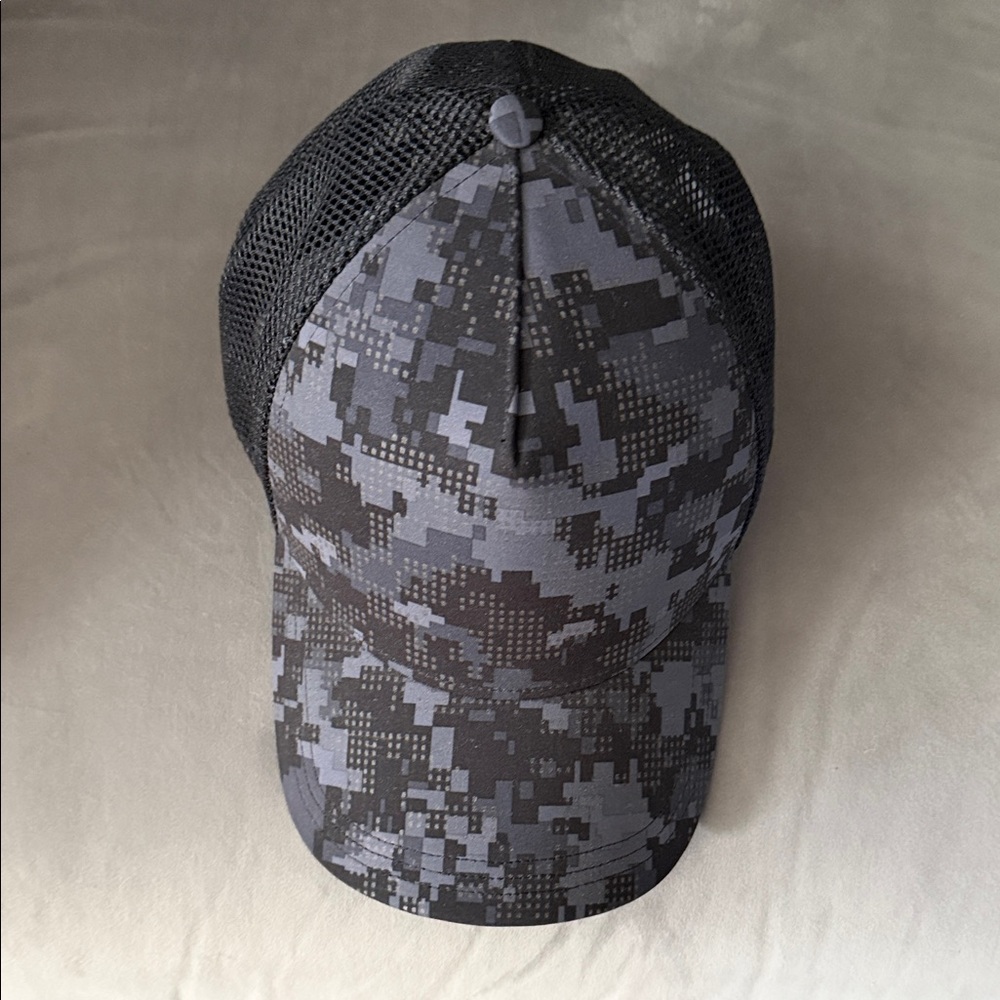 Lululemon hat